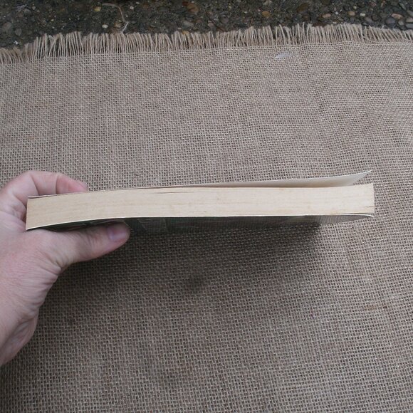 Ghost Stories of the Maritimes by Vernon Oickle paperback - Picture 4 of 16